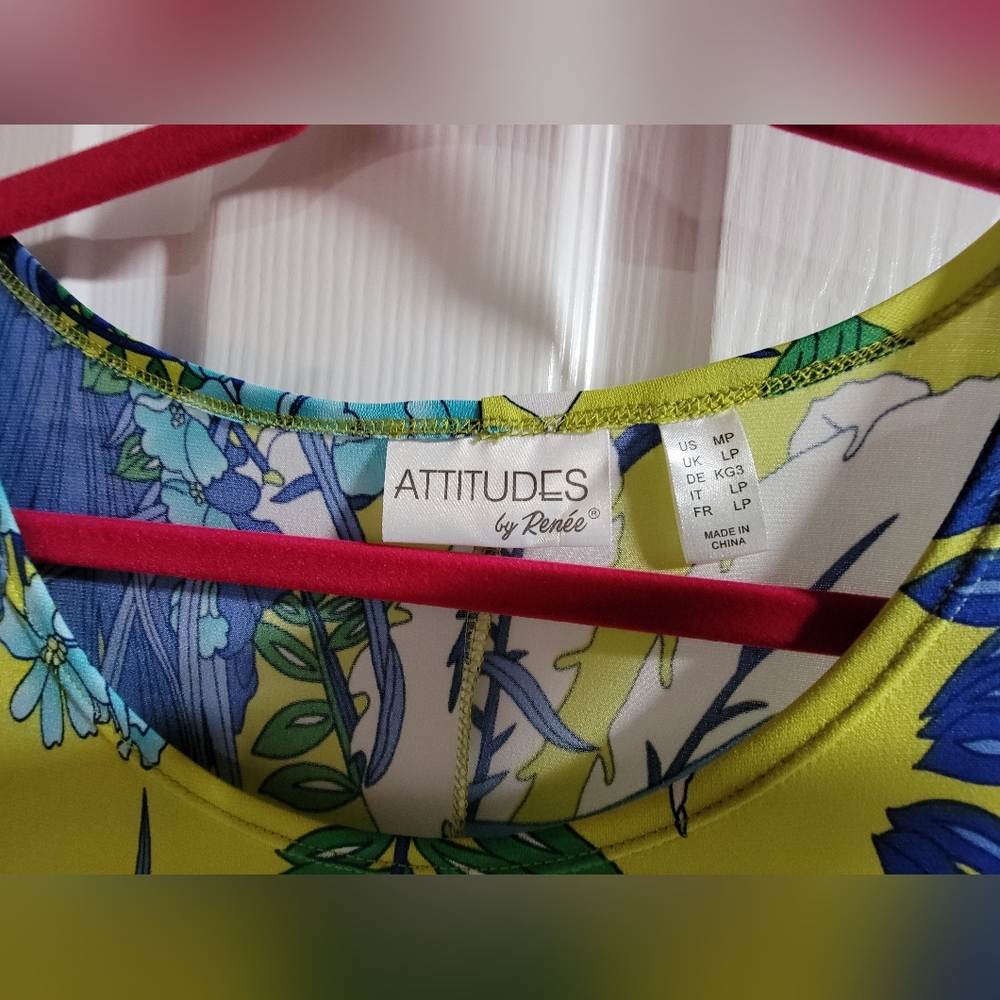 Vibrant sleeveless dress by ATTITUDES by Renee. US size MP. - Picture 4 of 5